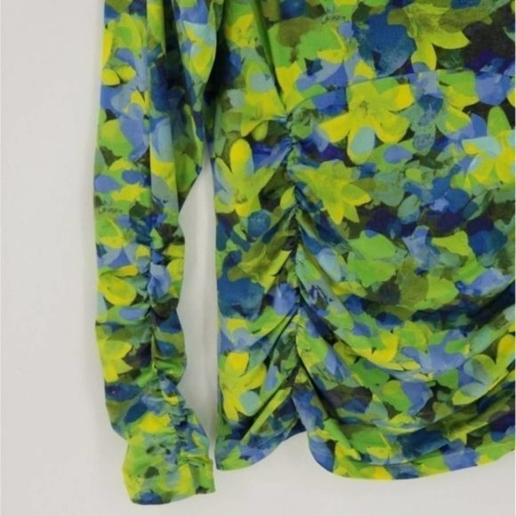 NILS Asymmetric Zip Neck Pullover Cinch Side Floral Workout Top Green Size Small - Picture 4 of 6